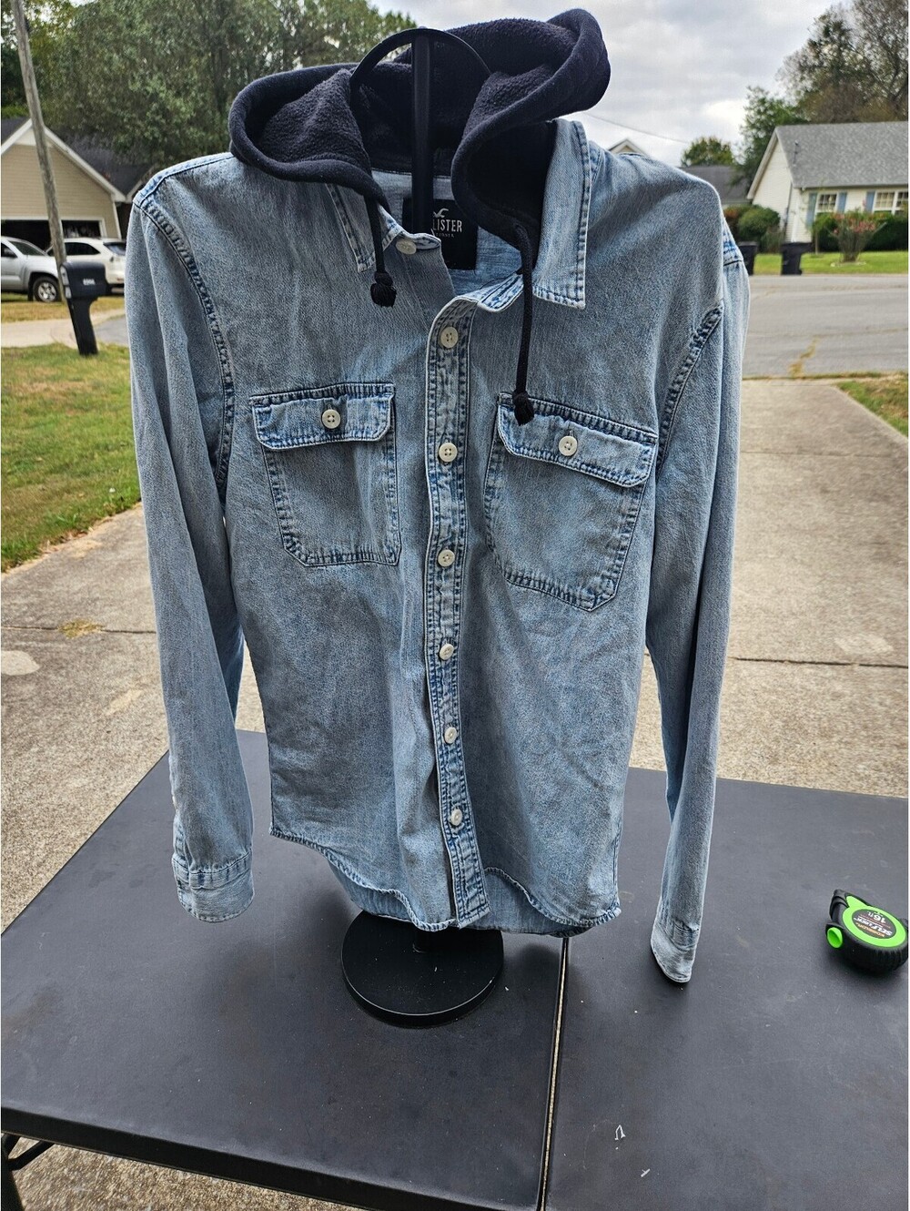 Hollister Denim Light Wash Button Down Shirt w/ Built in Black Hoodie Mens Large